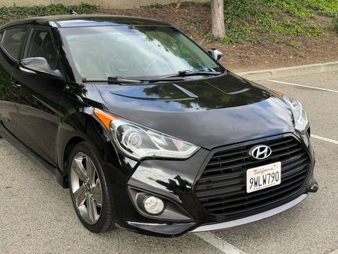 Used 2015 Hyundai Veloster Turbo FWD image 6