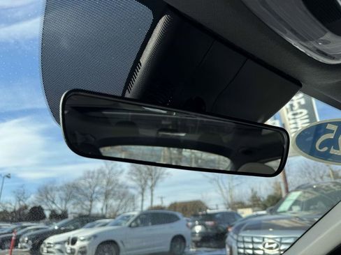 Certified 2025 Hyundai Elantra SEL FWD image 30