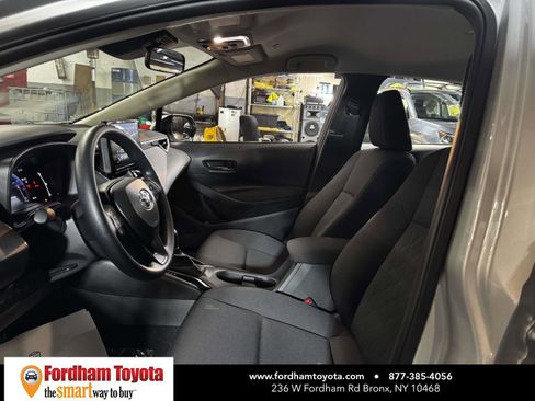 Used 2026 Toyota Corolla LE FWD image 17