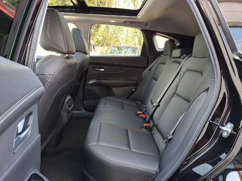 Certified 2025 Nissan Murano SL AWD/4WD image 12