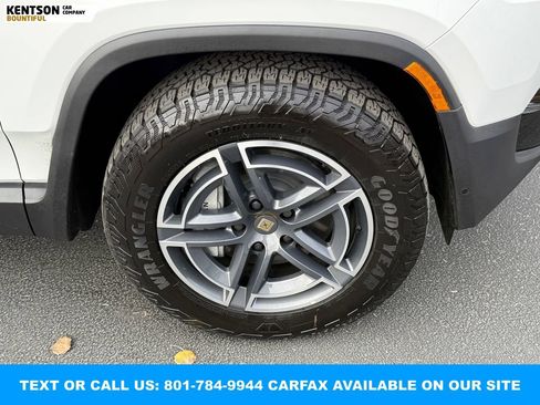 Used 2025 Rivian R1T Adventure image 15