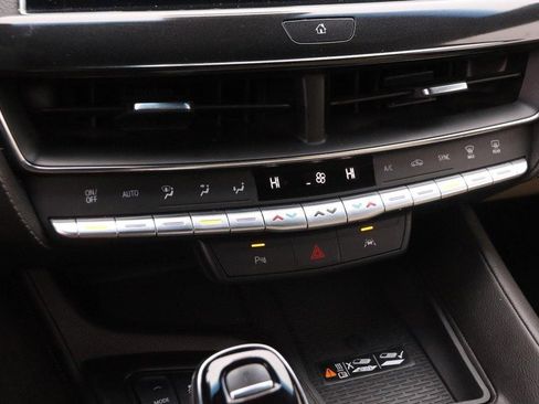 Used 2023 Cadillac CT5 Luxury image 17