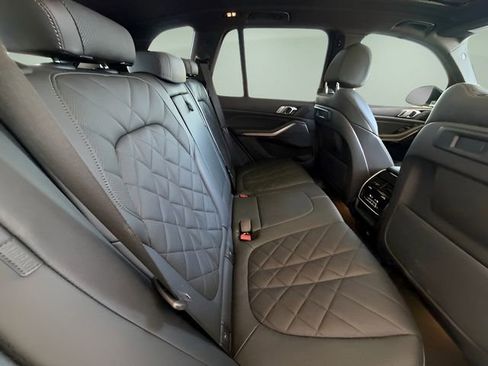 Used 2023 BMW X5 sDrive40i w/ Parking Assistance Package image 40