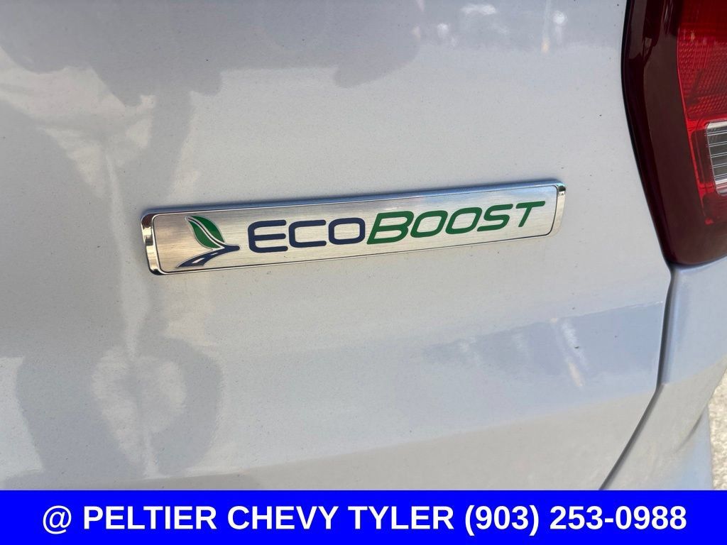 Used 2018 Ford Explorer XLT w/ Equipment Group 202A FWD image 9