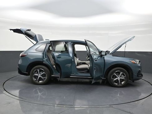 Used 2024 Honda HR-V EX-L image 29