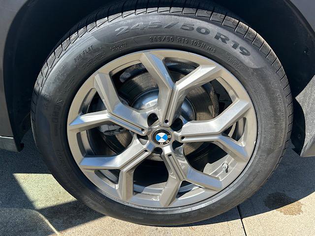 Used 2025 BMW X4 xDrive30i AWD/4WD image 29