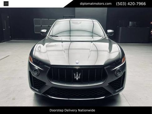 Used 2019 Maserati Levante GranSport AWD/4WD image 11