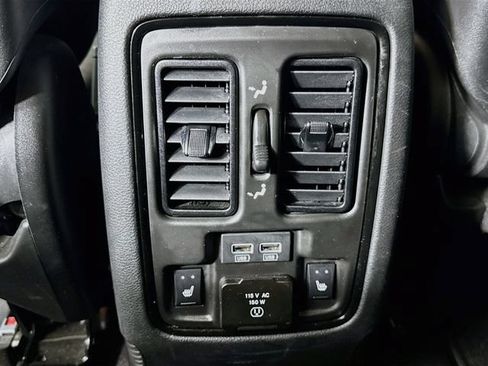 Used 2023 Dodge Durango GT AWD/4WD image 30