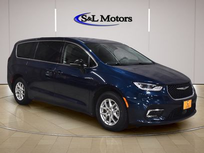Certified 2024 Chrysler Pacifica Touring-L