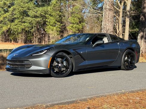 Used 2014 Chevrolet Corvette Stingray Coupe image 12