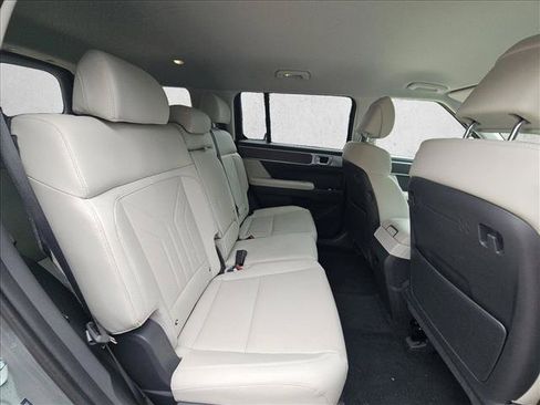 Used 2026 Hyundai Santa Fe SEL AWD/4WD image 17