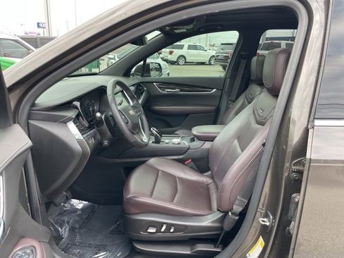 Used 2020 Cadillac XT6 Premium Luxury image 16