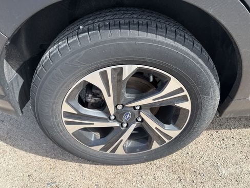 Used 2024 Subaru Crosstrek 2.0i Premium AWD/4WD image 8