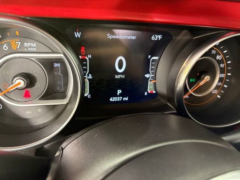 Used 2023 Jeep Gladiator Rubicon w/ Cold Weather Group image 25