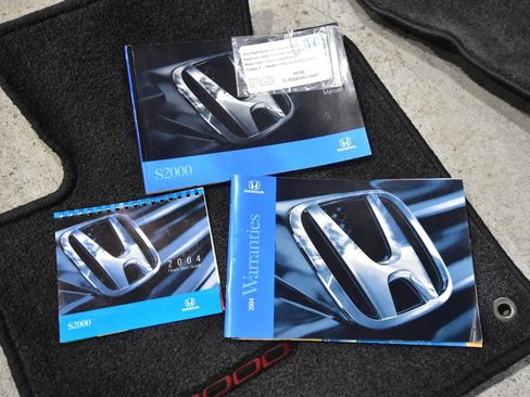 Used 2004 Honda S2000 image 42