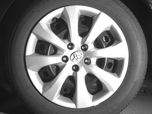 Used 2025 Toyota Corolla LE FWD image 14