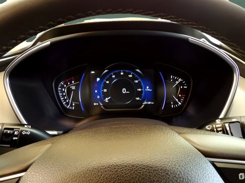 Used 2020 Hyundai Santa Fe SEL w/ Convenience Package image 16