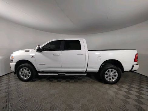 Used 2023 RAM 2500 Laramie AWD/4WD image 2