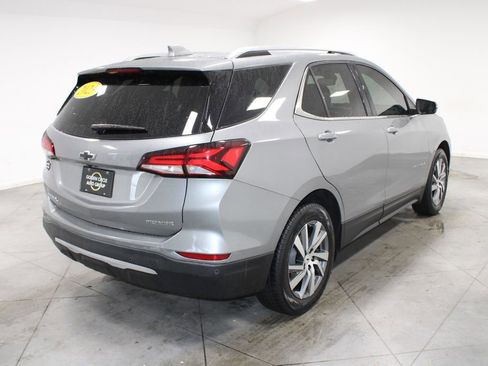 Used 2023 Chevrolet Equinox Premier FWD image 9