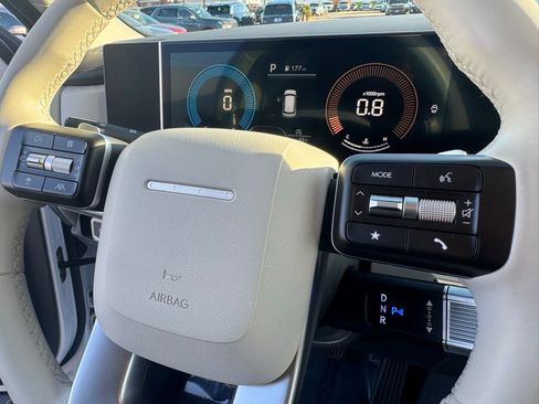 Used 2025 Hyundai Santa Fe SEL image 30