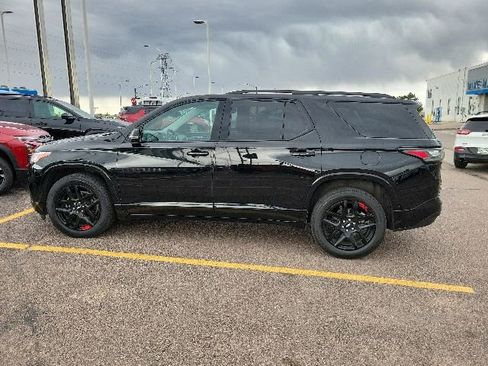Used 2020 Chevrolet Traverse Premier w/ Redline Edition AWD/4WD image 8