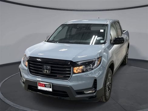 Used 2023 Honda Ridgeline Sport image 1