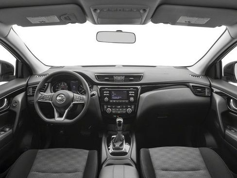 Used 2018 Nissan Rogue Sport SV FWD image 11