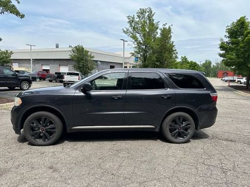 Used 2013 Dodge Durango SXT AWD/4WD image 2
