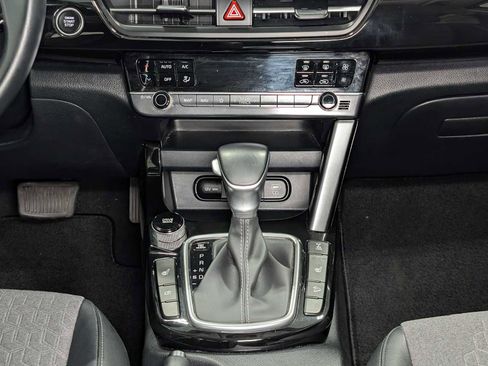 Used 2024 Kia Seltos S AWD/4WD image 19