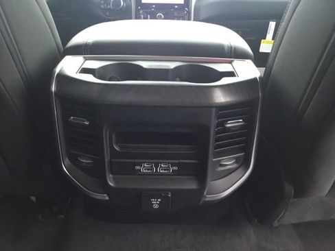 New 2026 RAM 1500 Big Horn AWD/4WD image 18
