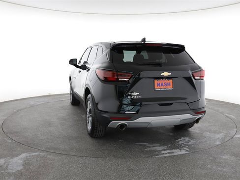 Used 2024 Chevrolet Blazer LT image 10