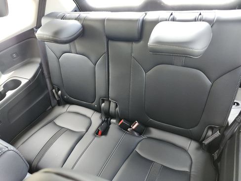 Certified 2025 Honda Pilot EX-L image 35