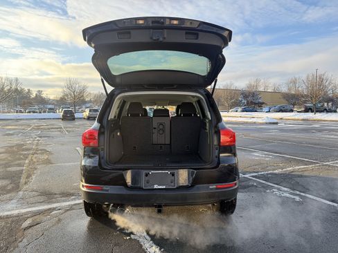 Used 2016 Volkswagen Tiguan S image 28