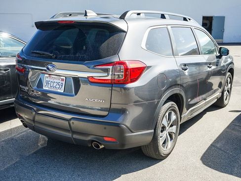 Used 2023 Subaru Ascent Premium w/ Convenience Package image 5