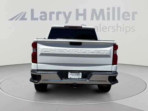 Used 2023 Chevrolet Silverado 1500 LT AWD/4WD image 5