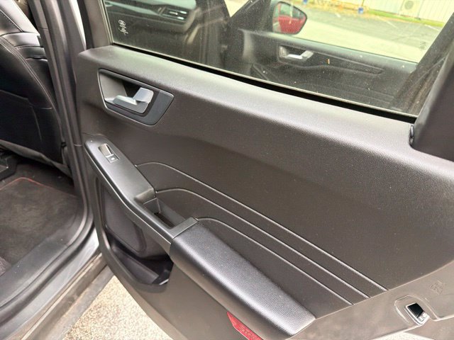 Used 2023 Ford Escape ST-Line w/ Tech Pack #1 FWD image 16