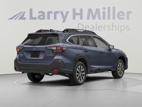 Used 2024 Subaru Outback Premium AWD/4WD image 2