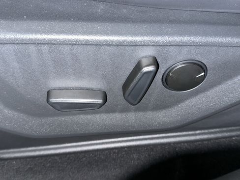 Used 2025 Ford Expedition Platinum AWD/4WD image 23