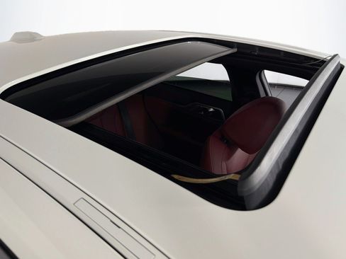 Used 2023 BMW i4 eDrive35 w/ Premium Package RWD image 22