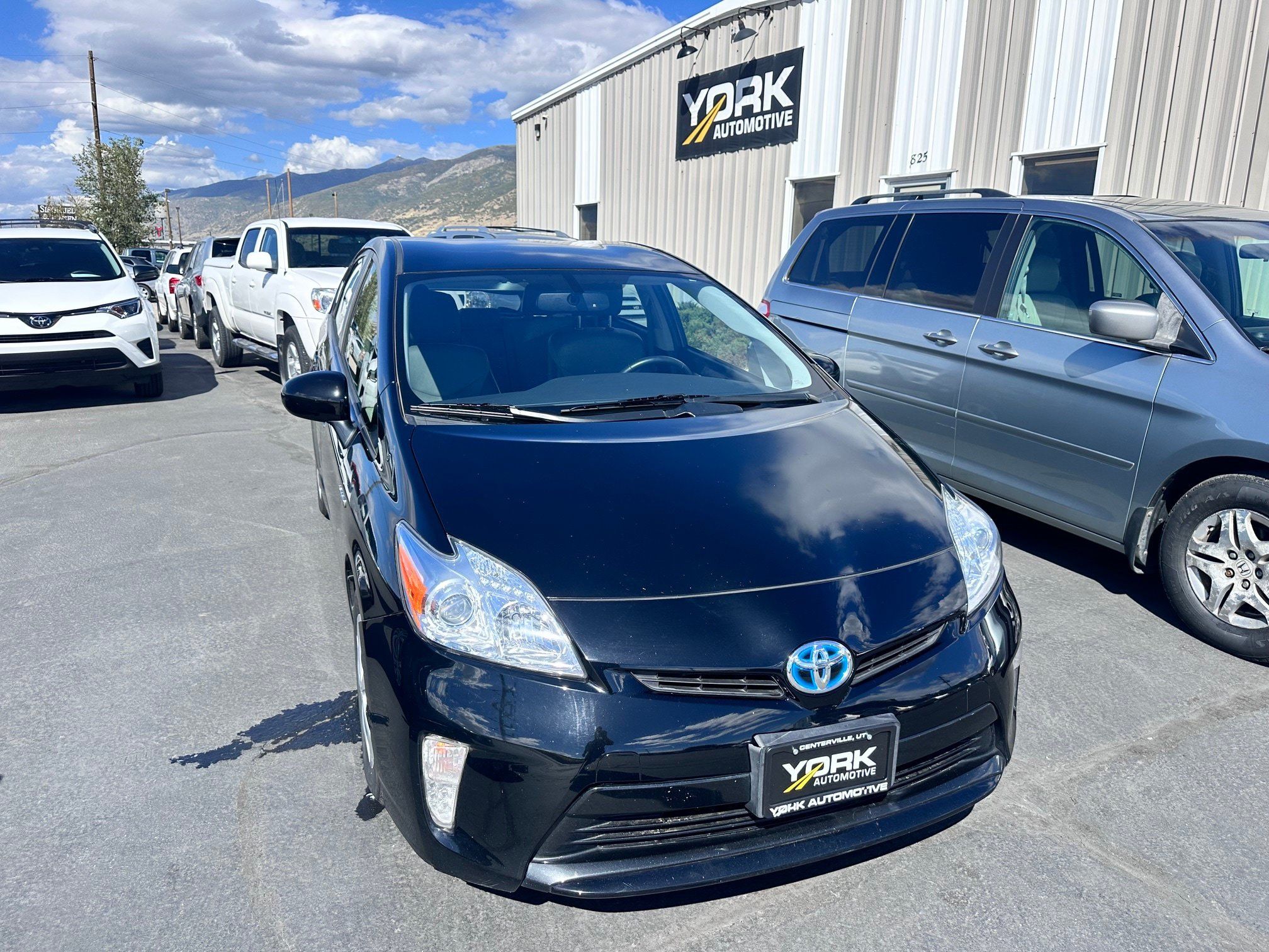 Used 2014 Toyota Prius Four FWD image 1