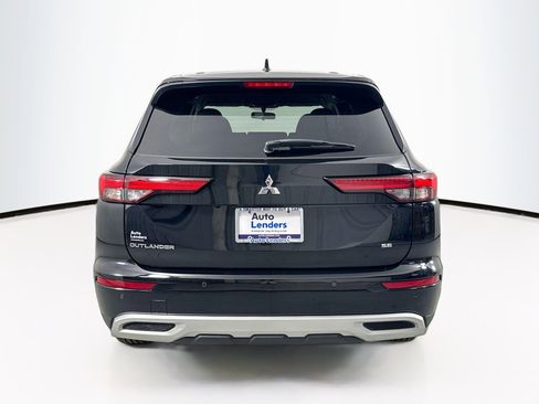 Used 2022 Mitsubishi Outlander SE image 6