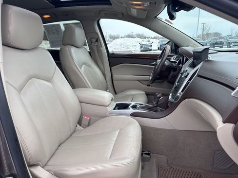 Used 2012 Cadillac SRX Luxury image 24