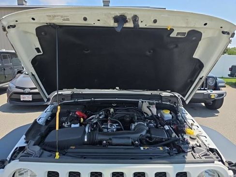Used 2022 Jeep Wrangler Unlimited Sport AWD/4WD image 12