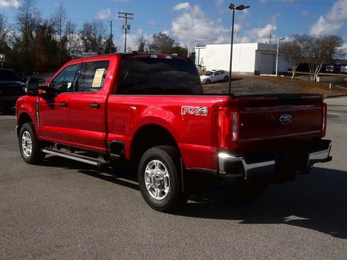 Used 2025 Ford F250 XLT image 5
