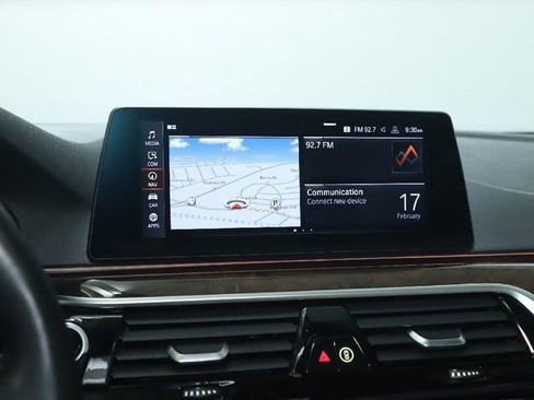 Used 2020 BMW 530i xDrive w/ Premium Package image 35