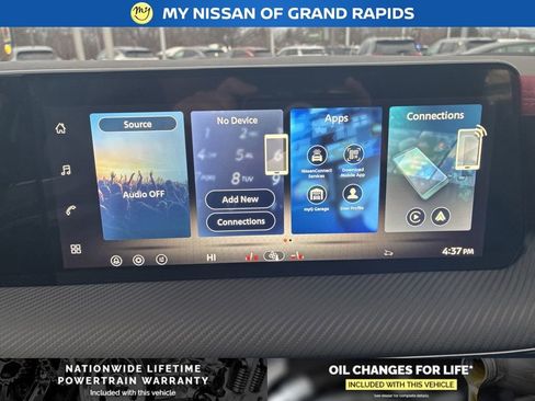 New 2026 Nissan Kicks SR w/ Cold Weather Package image 17