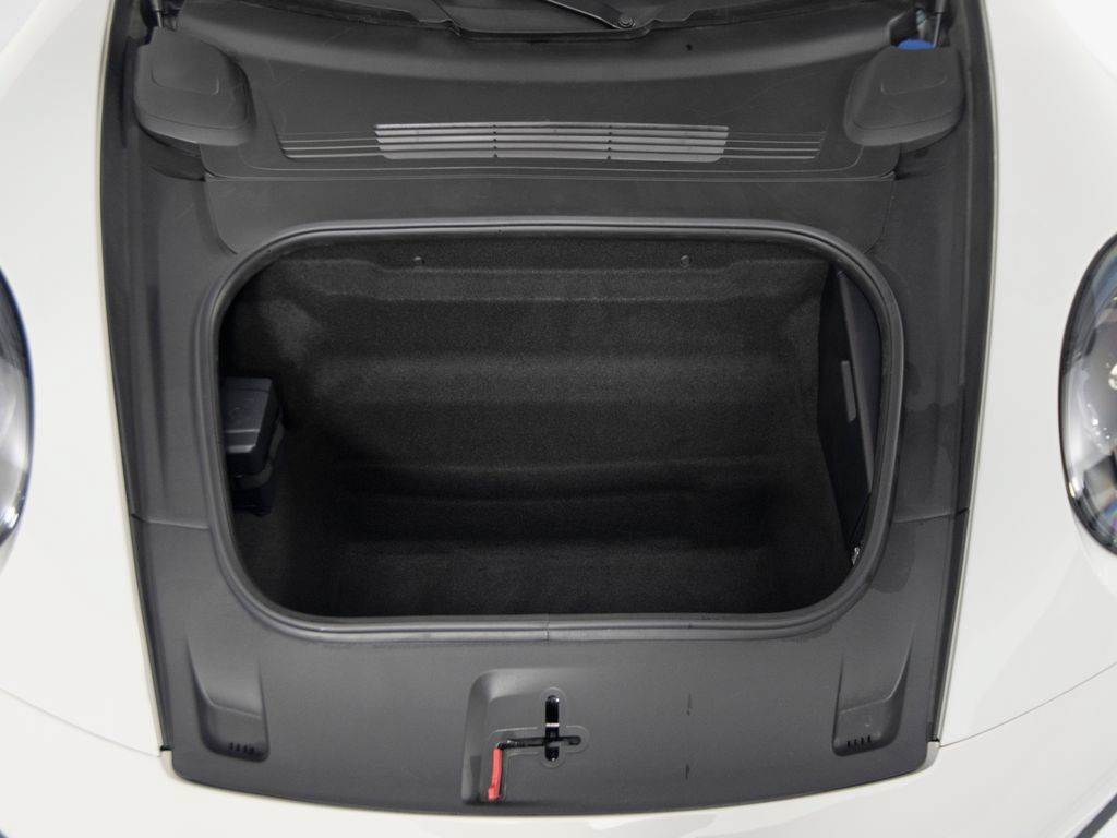 Certified 2025 Porsche 911 Carrera RWD image 50