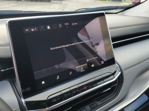 Certified 2022 Jeep Compass Limited image 14