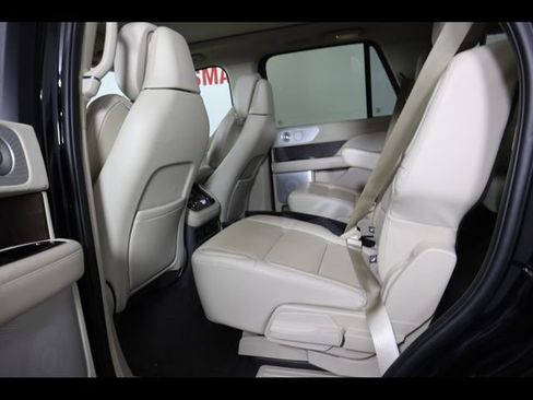 Used 2020 Lincoln Navigator Reserve w/ Luxury Package AWD/4WD image 15
