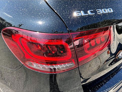 Used 2022 Mercedes-Benz GLC 300 4MATIC w/ Premium Package Lite image 26